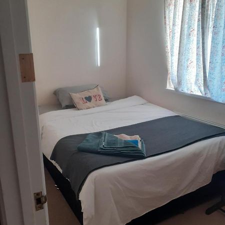 Carters Guesthouse 밀턴 케인즈 외부 사진
